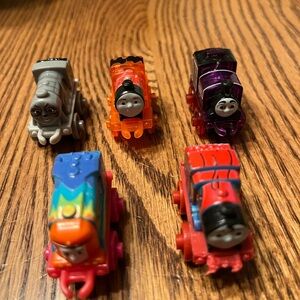 Lot Of 5 Thomas the Train  Micro minis